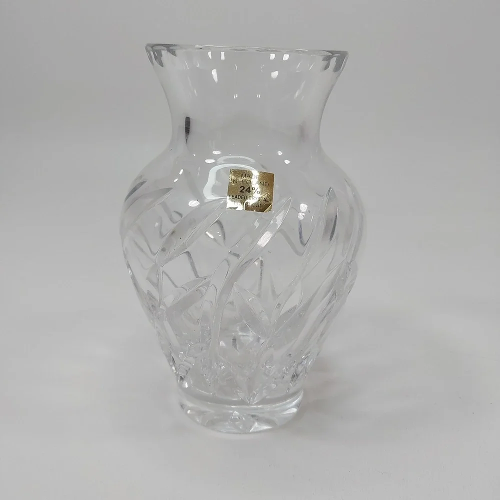 Vintage 24% Lead Crystal Vase - Cut Leaf Design Fluted Rim Star Bottom Poland